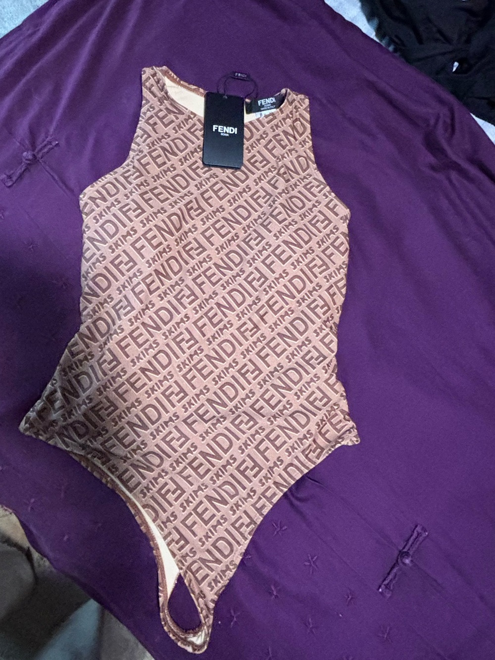 Fendi By Skims Logo-Print Brown Tank Bodysuit - Picture 4 of 4
